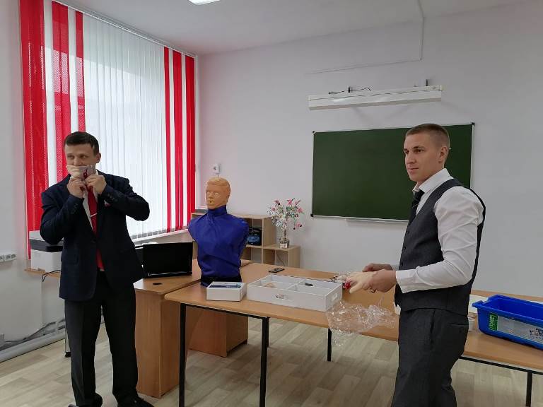 Открытие Центра цифрового и гуманитарного профилей «Точка роста» Открытие Центра цифрового и гуманитарного профилей «Точка роста».
